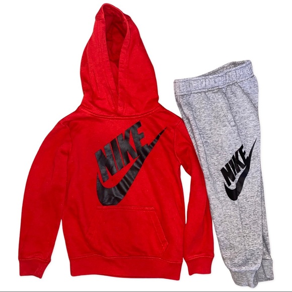 Nike Other - Boys Nike Hoodie and Sweatpants Set Size 4 T